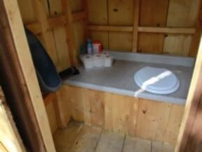 Toilet in The Duke cabin